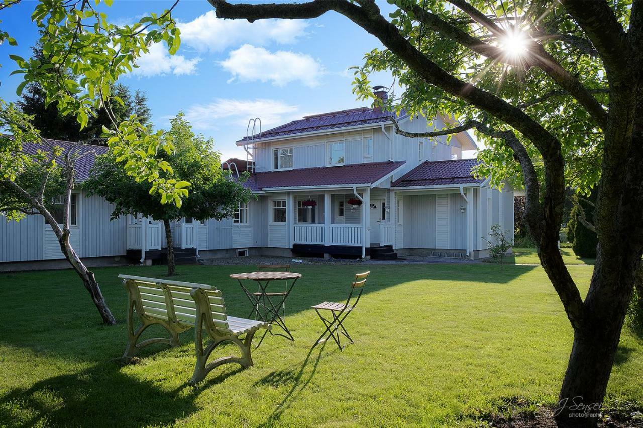 Westbay Inn Вааса Экстерьер фото